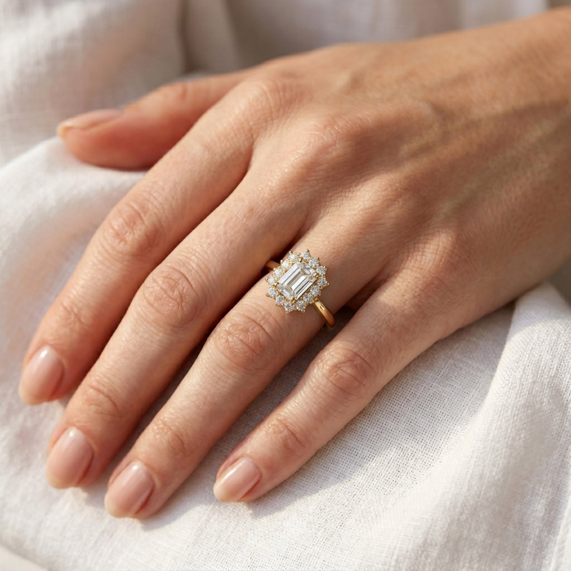 357798-ring-engagement-rings-yellow-gold--357798-5.jpg