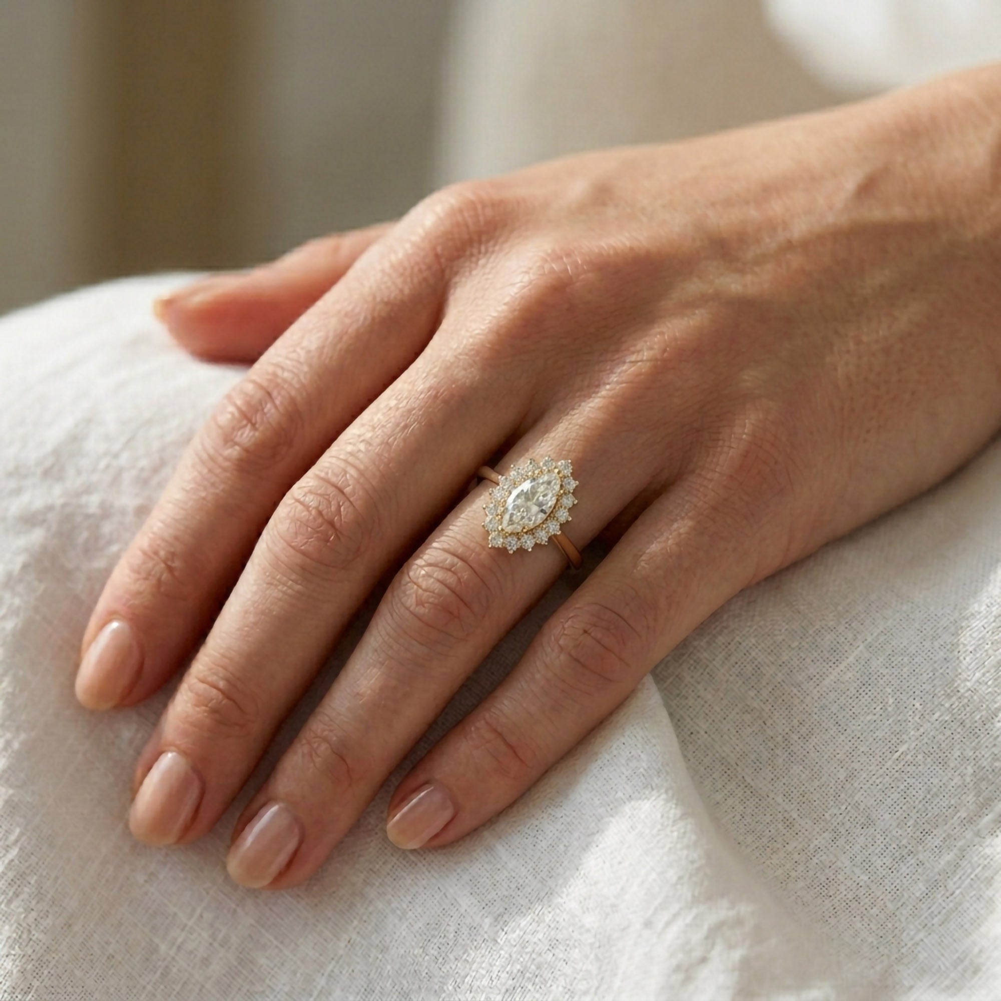 358188-ring-engagement-rings-yellow-gold--358188-5.jpg