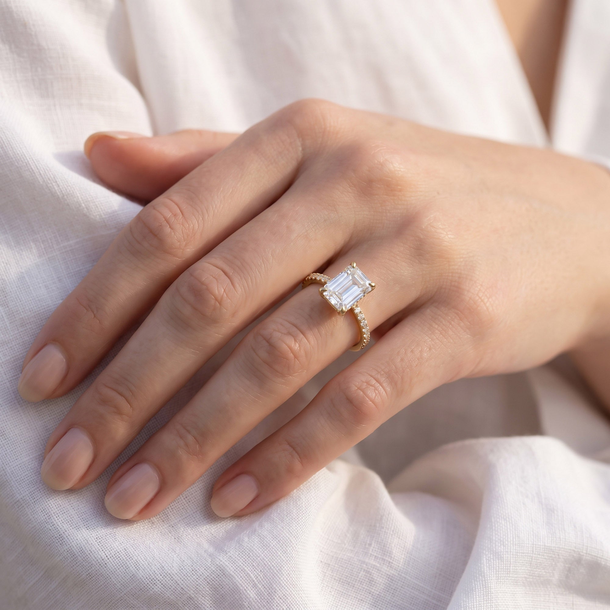 400031-ring-engagement-rings-yellow-gold--400031-12.jpg