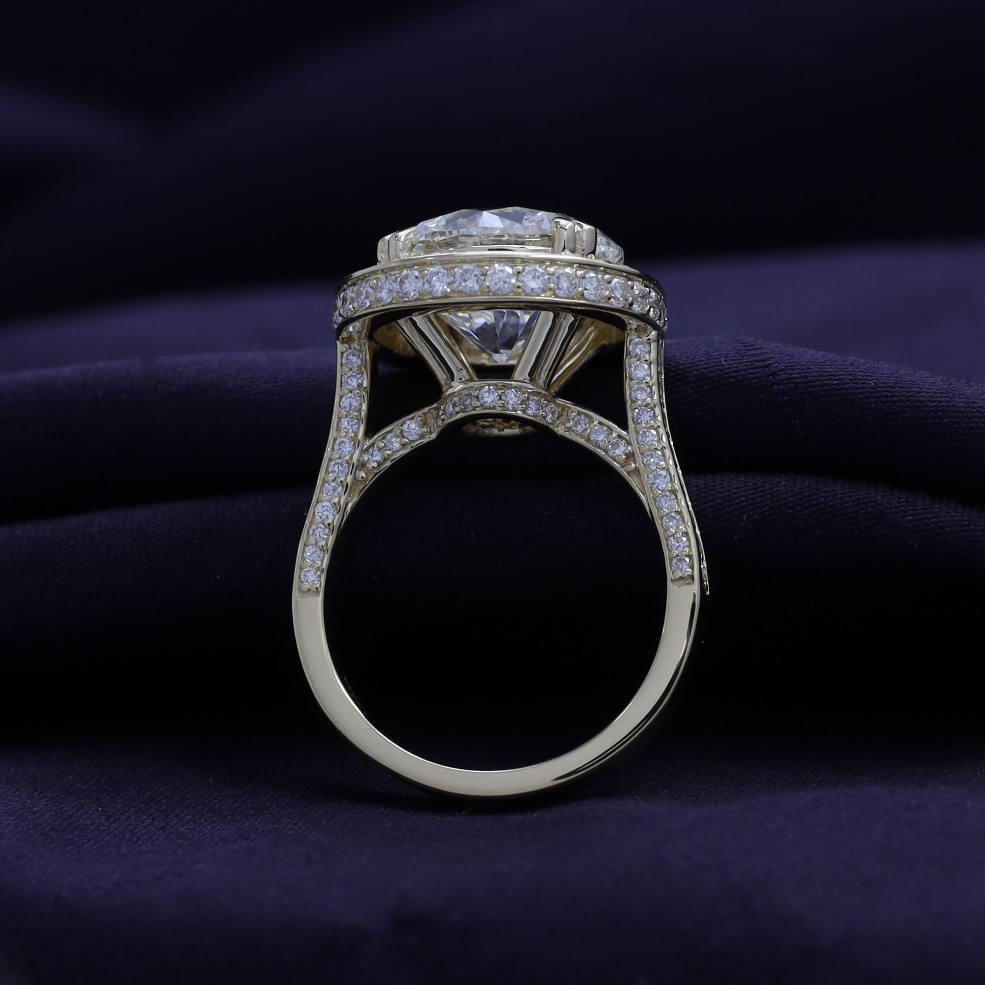 Halo Engagement Rings Round Cut Lab Grown Diamond