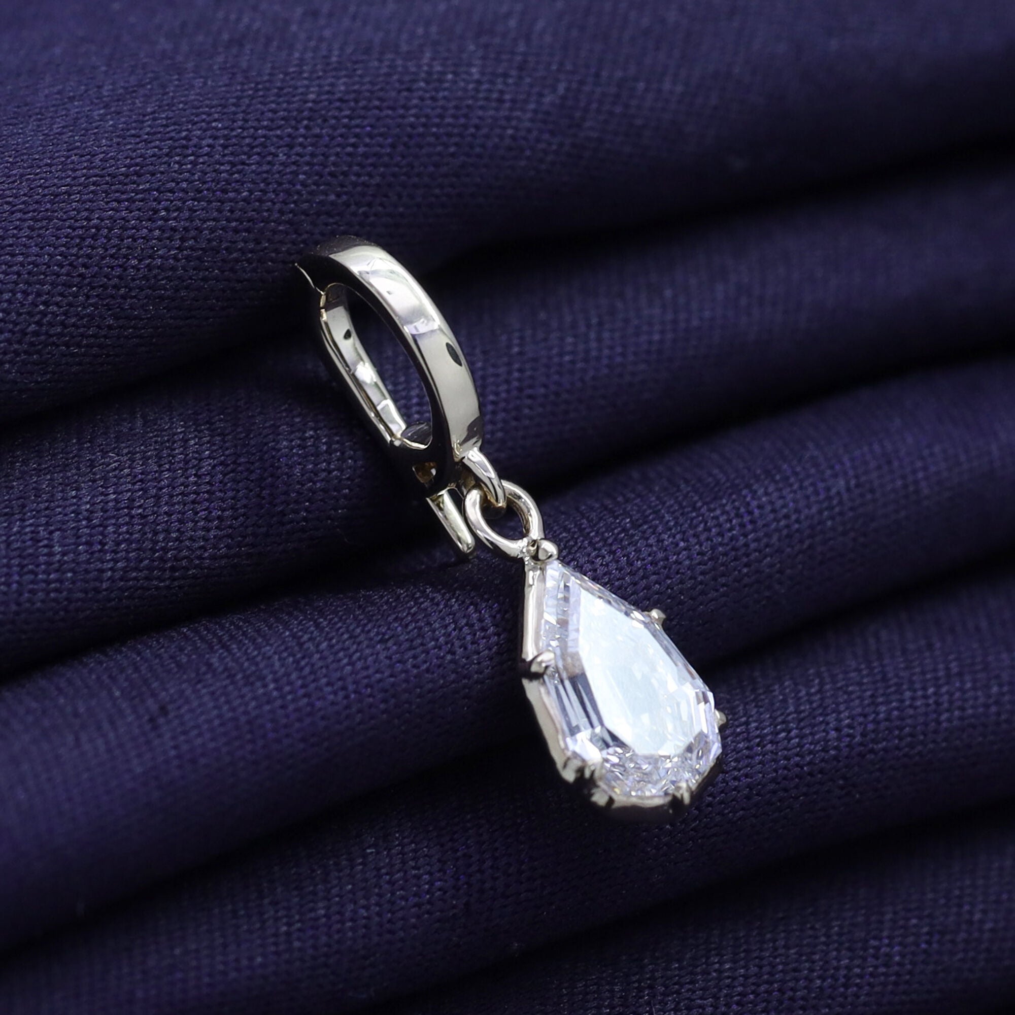 Solitaire Pendant Pear Cut Lab Grown Diamond