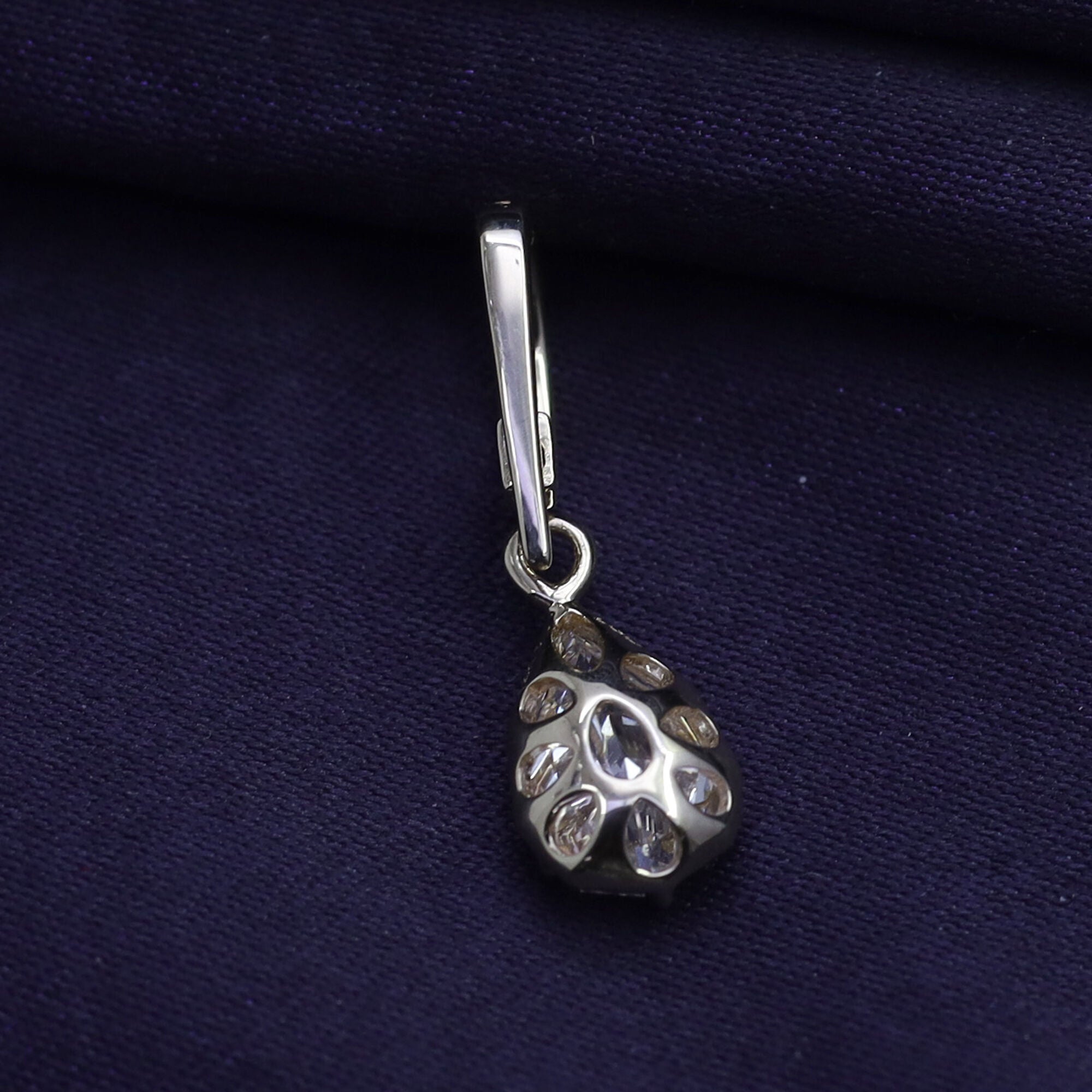Solitaire Pendant Pear Cut Lab Grown Diamond
