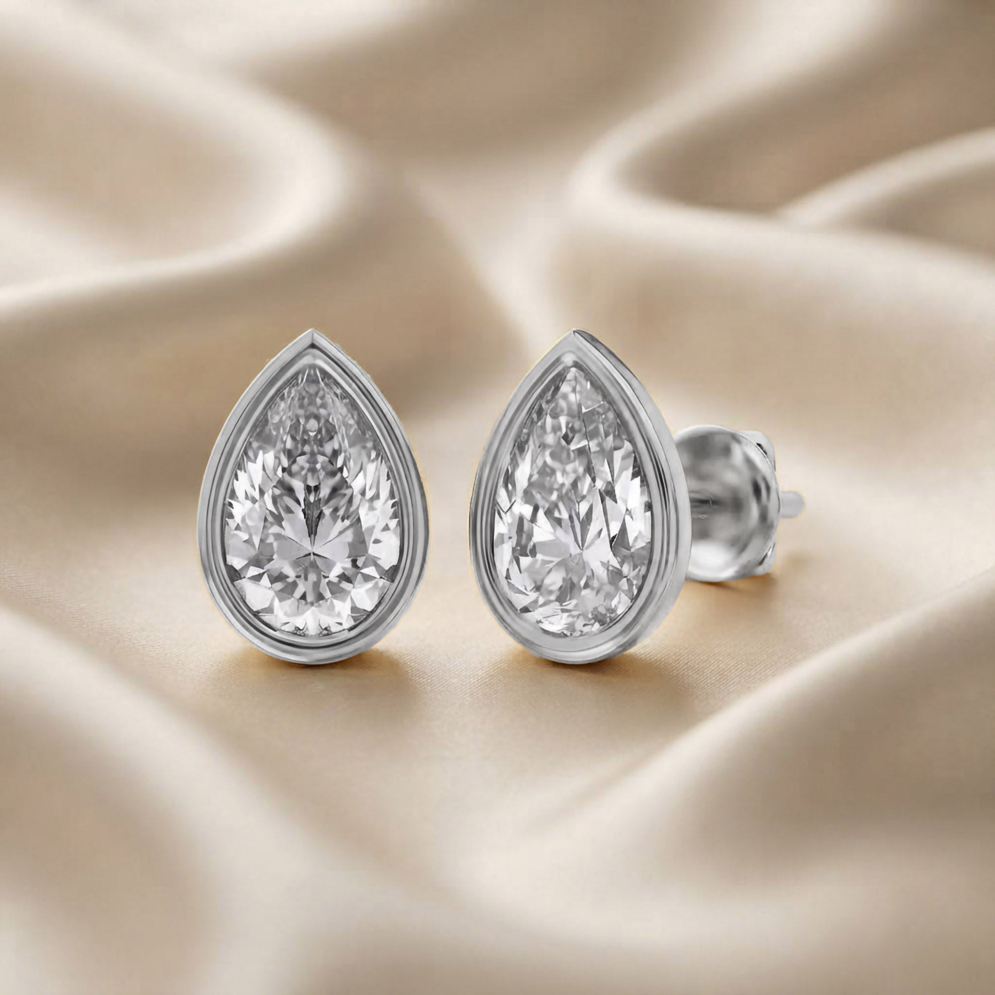 Pear-Cut Solitaire Stud Earrings | Lab-Grown Diamond