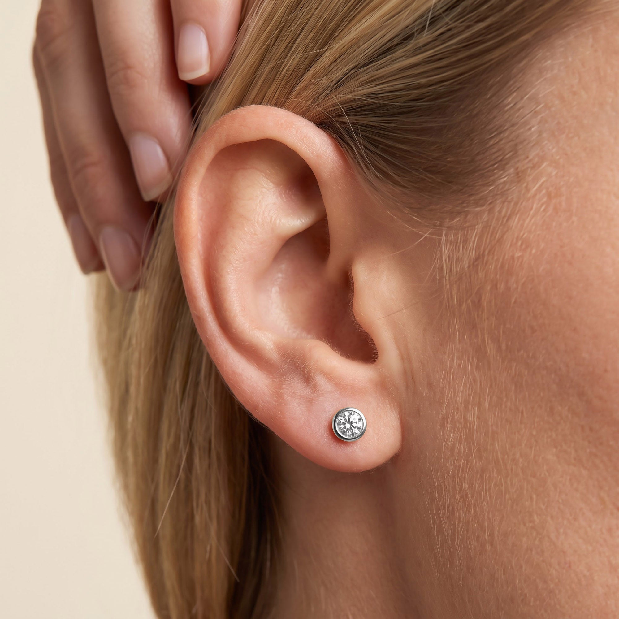 Round-Cut Solitaire Stud Earrings | Lab-Grown Diamond