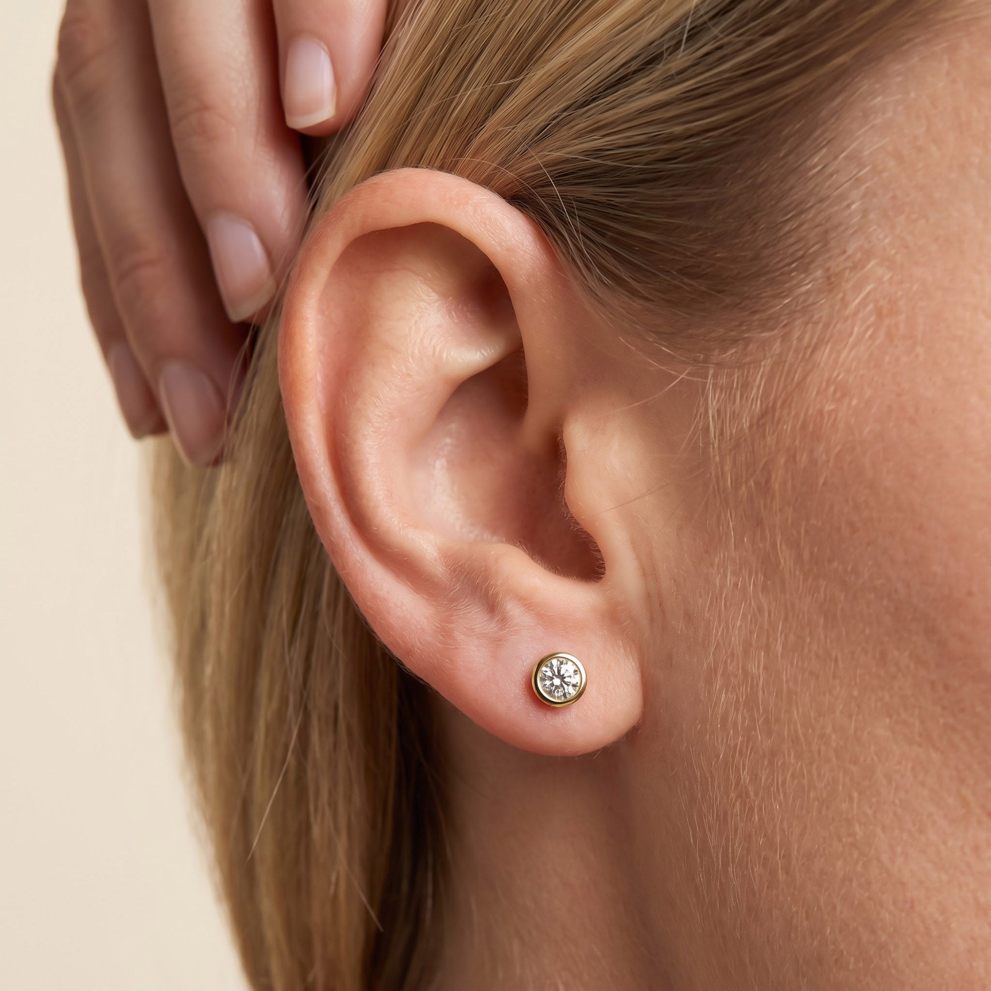 Round-Cut Solitaire Stud Earrings | Lab-Grown Diamond