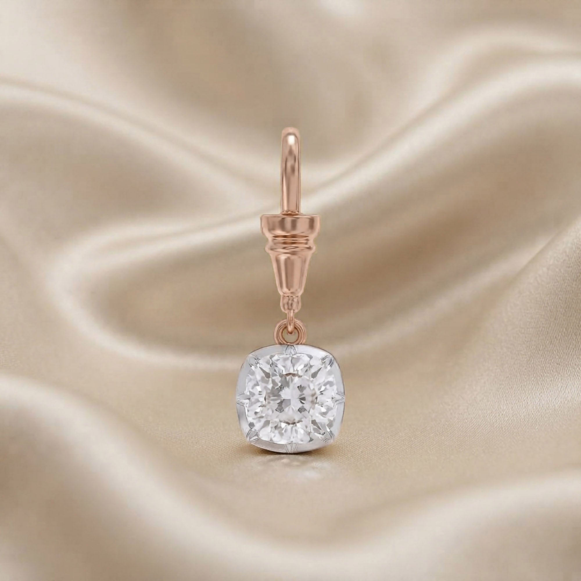 Cushion-Cut Dog Clip Bail Pendant | Lab-Grown Diamond