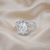 Elegant Oval Cut Diamond Engagement Ring with Round Diamond Halo
