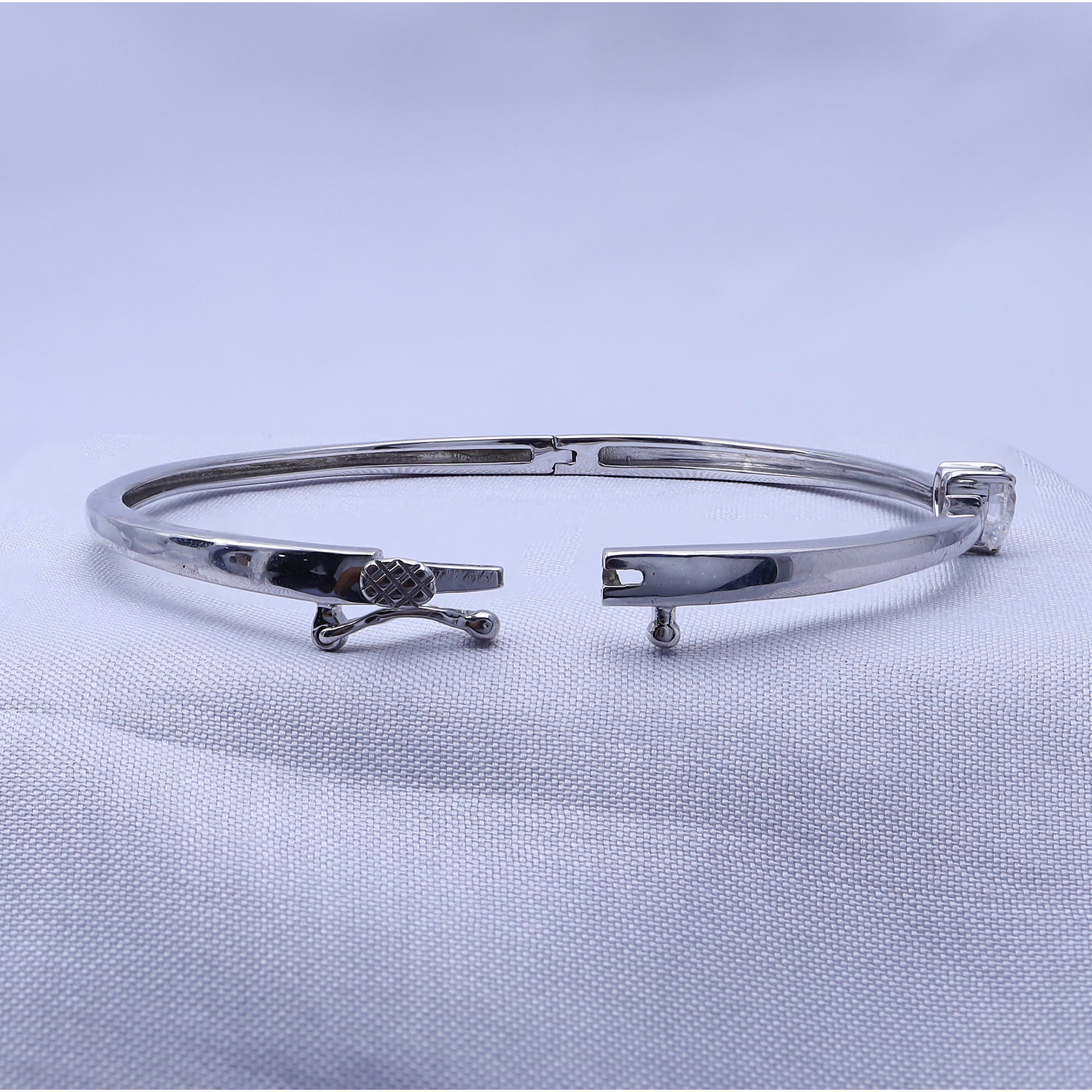 Heart Shape Lab Created Moissanite Solitaire Bangle Bracelet