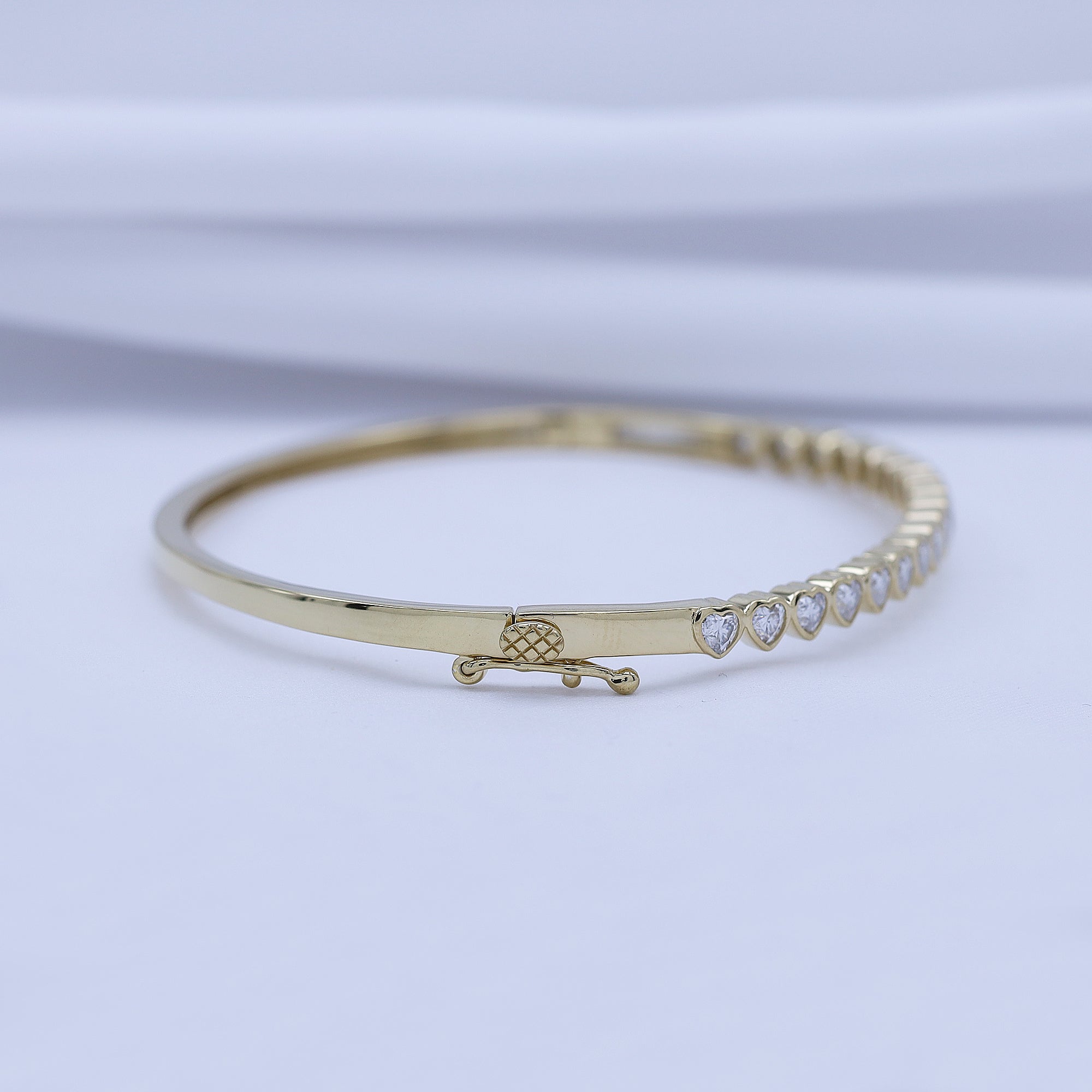 3MM Heart Shape Bangle Bracelet Lab Created Moissanite
