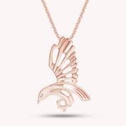 Beautiful Flying Eagle Pendant Necklace