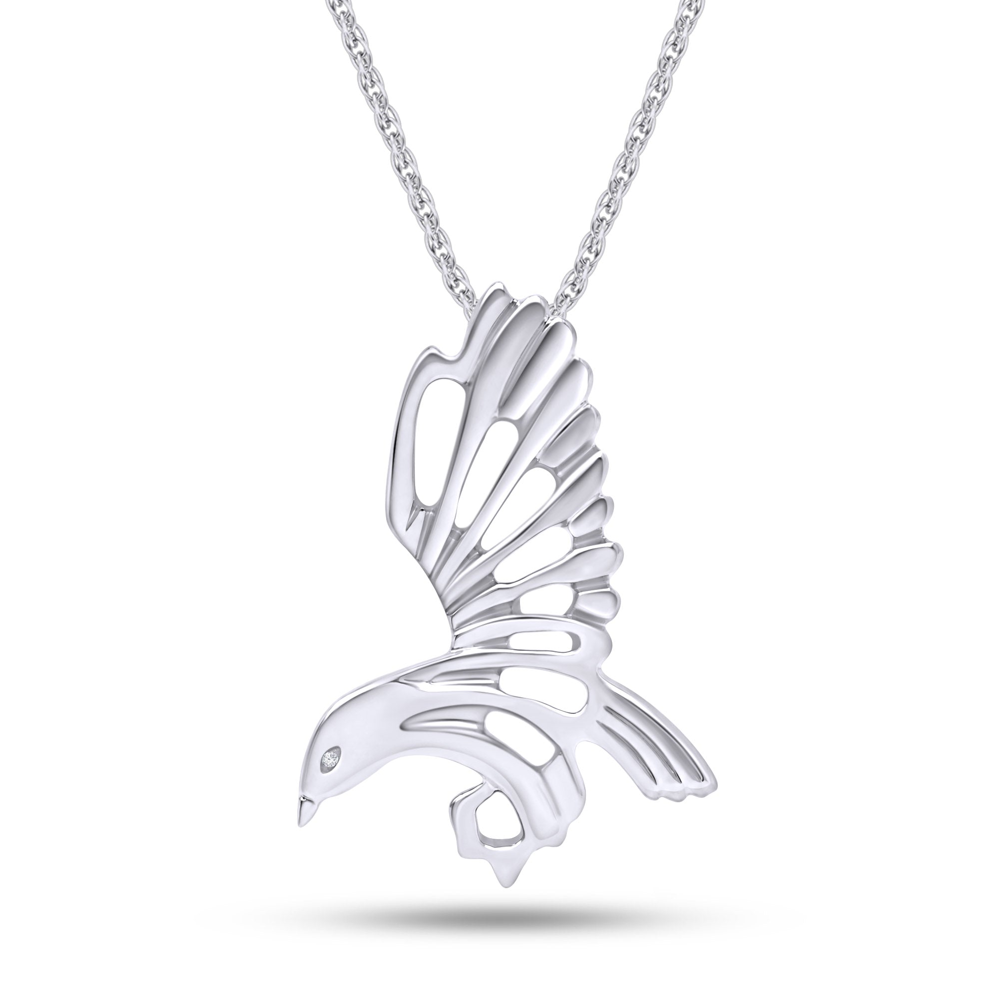 Beautiful Flying Eagle Pendant Necklace