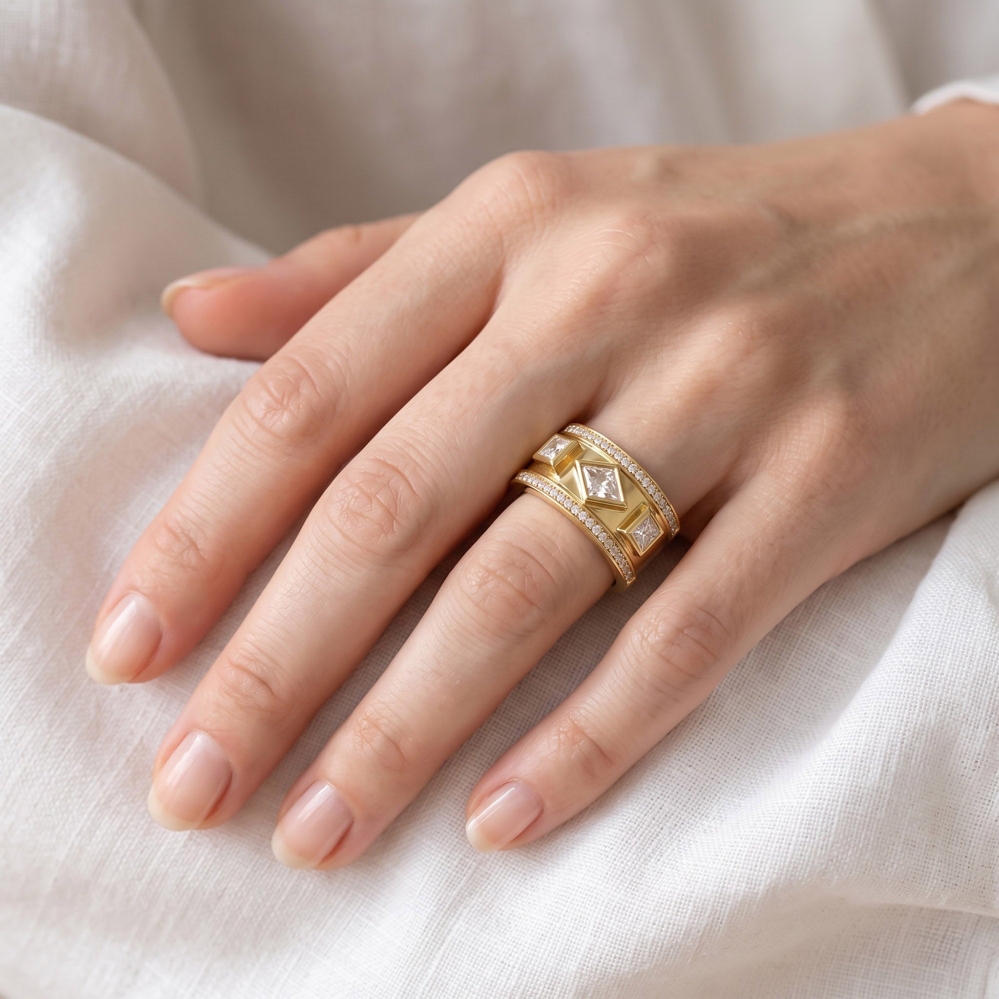 1.30 CT Mixed Cut Lab Grown Diamond Oura Ring Jacket
